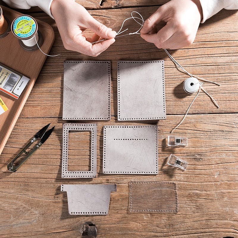 BABYLON™ DIY Card Case Wallet Kit - Babylon LeatherBabylon LeatherLZ20-Coffee-Fog Wax Leather
