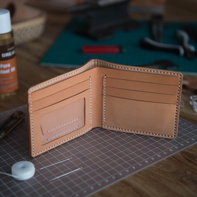 BABYLON™ DIY Wallet for Him Leather Mens Wallet - Babylon LeatherBabylon LeatherLZ03-Original - Italian Veg Tan Leather-With ID Window